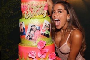Anitta comemora 28 anos e anuncia música 'Girl from Rio' para 30 de abril