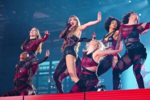 'The Eras Tour' de Taylor Swift quebra recorde com US$ 2 bilhões em receita